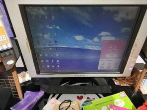电脑屏幕亮度最高仍太暗
